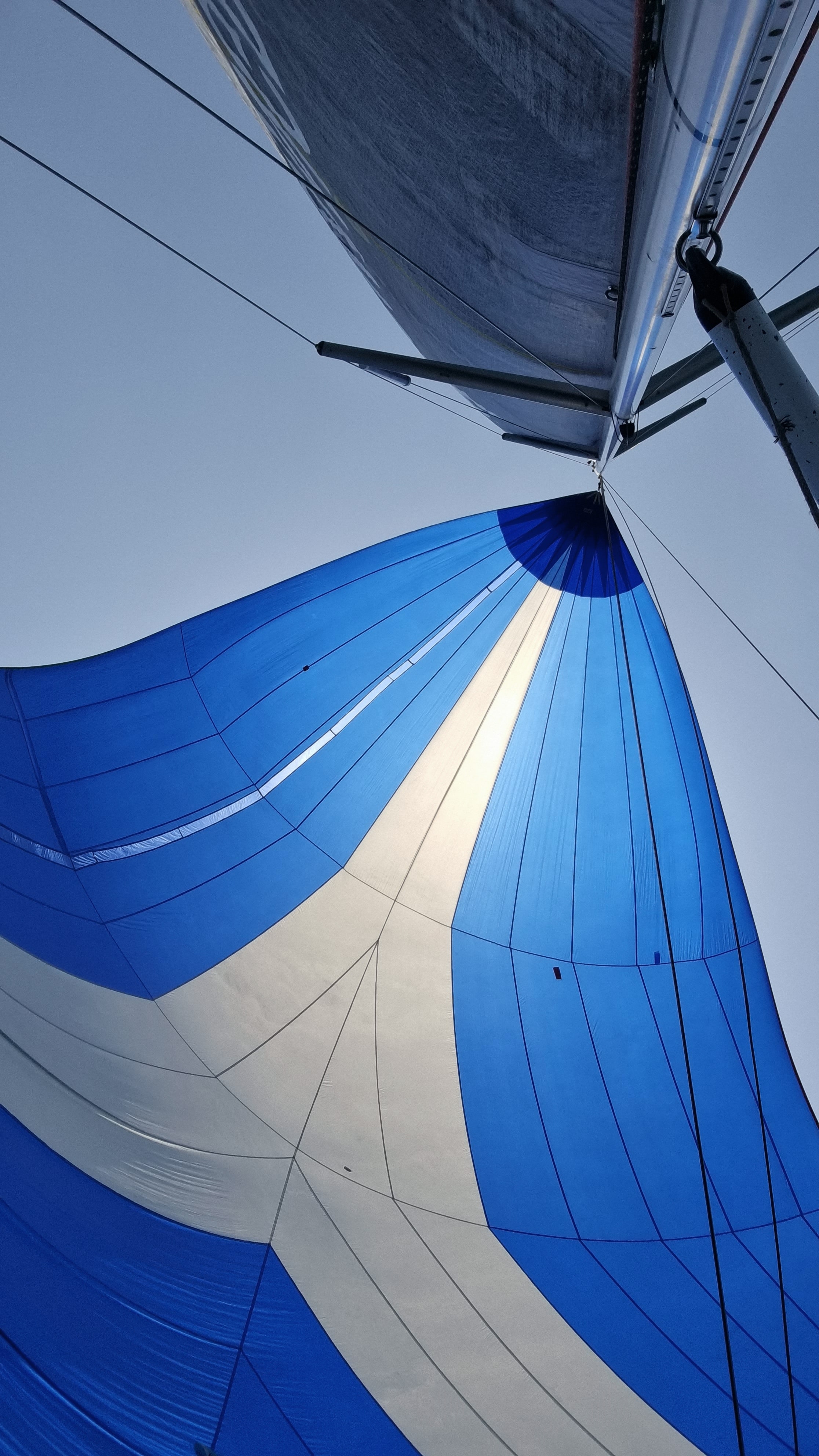 Spinnaker sail